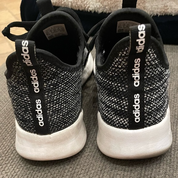 Adidas Cloud sneakers, Size 8.5 - Picture 3 of 3